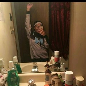 Meet your Posher, Dina